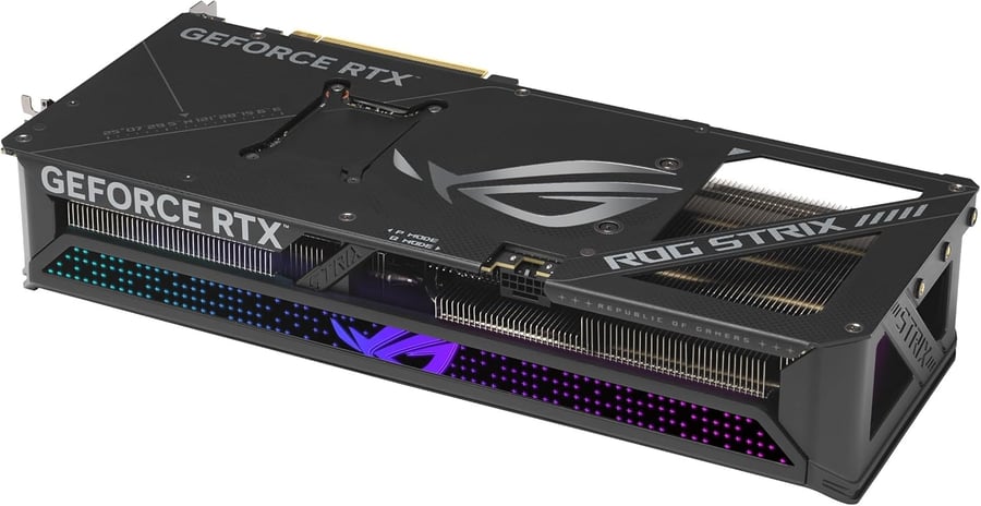 ASUS ROG STRIX RTX 5070 OC 12GB – كرت شاشة احترافي بثلاث مراوح وأداء فائق للألعاب