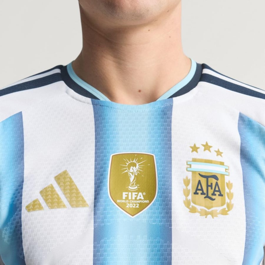 تيشرت الارجنتين الاساسي كاس العالم 2026