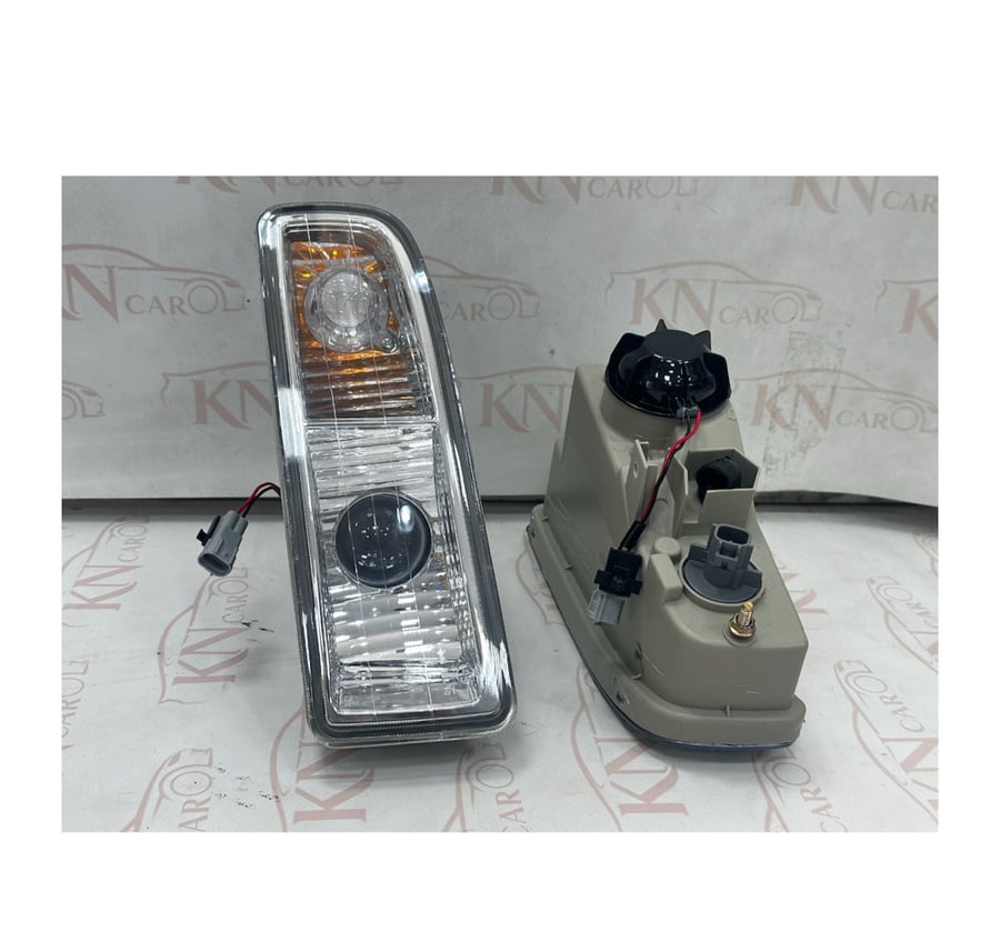 Lexus (LX470) 2007 - 98 Silver headlights