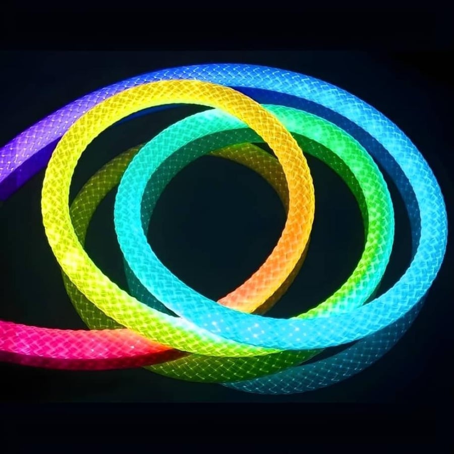 شريط زينة على شكل حبل يعمل بالـ USB بطول 5 متر RGB+IC مع ريموت تحكم مع امكانية التحكم عن طريق التطبيق
