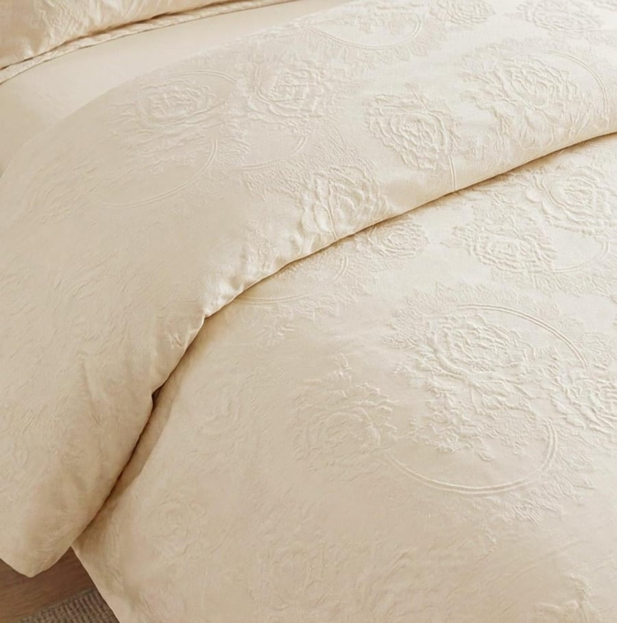 مفرش راندا صيفي بيج فاتح مطرز مقاس مزدوج 200x200 سم - 6 قطع.