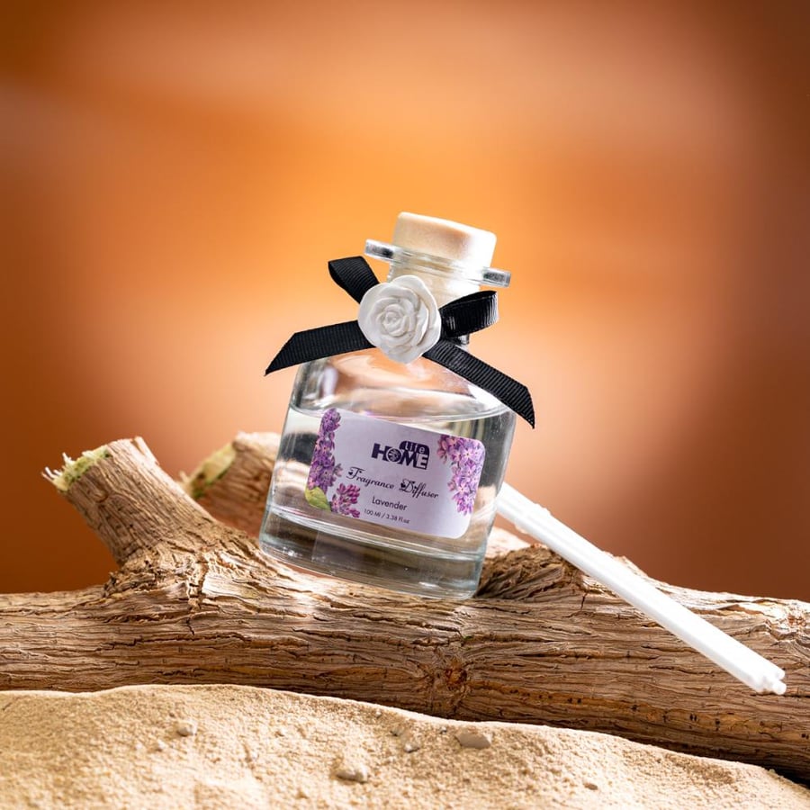 فواحة عطر بالأعواد في حامل زجاجي برائحة اللافندر عدد القطع 2