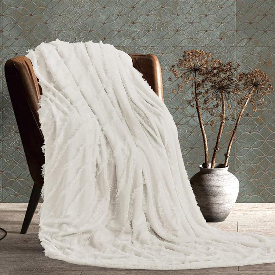 بطانية ويلا مخمل و فرو محفور مزدوج كريمي 220 × 240 سم