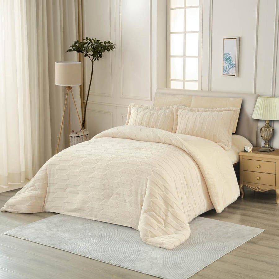مفرش وعد شتوي فاخر  كوين مقاس 200X150 سم فرو كريمي عدد القطع 4