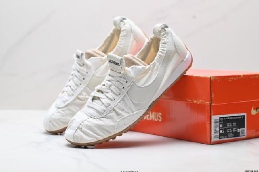 Jacquemus x Nike Jacumoon white
