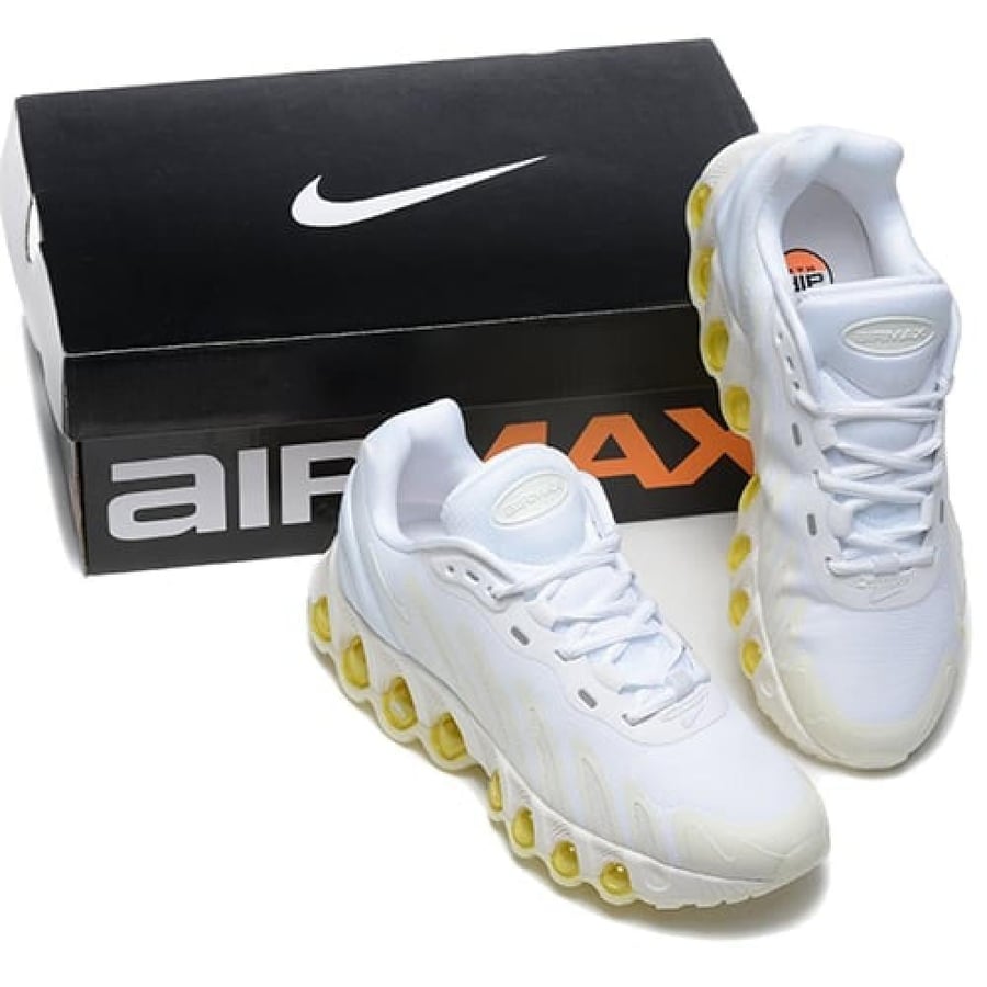 Nike Air Max DN8 shoe