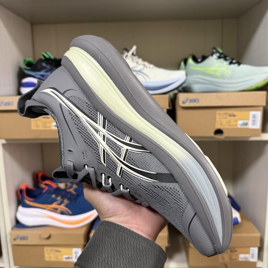 جل نيمبوس الرمادي خط Gel-Nimbus 28