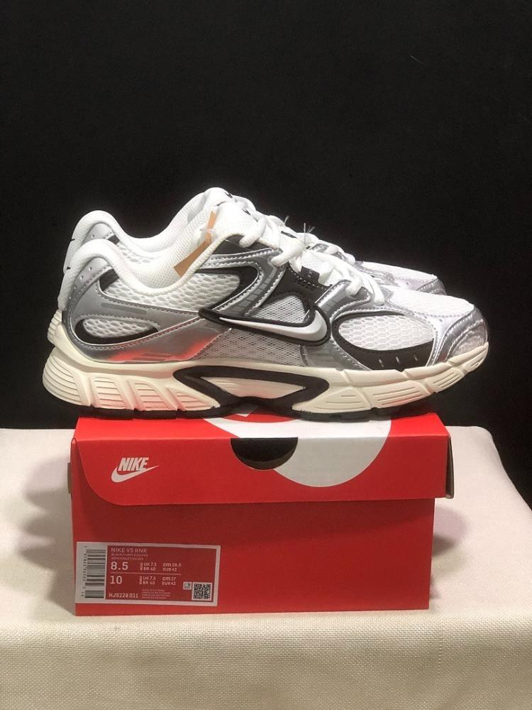 Nike V5 RNR