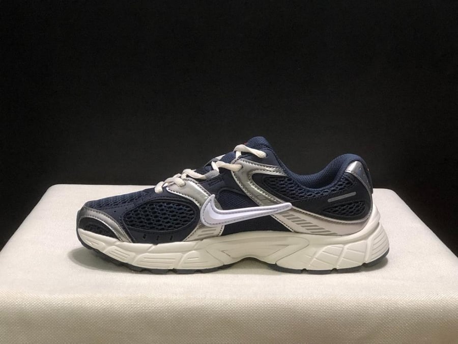 Nike V5 RNR