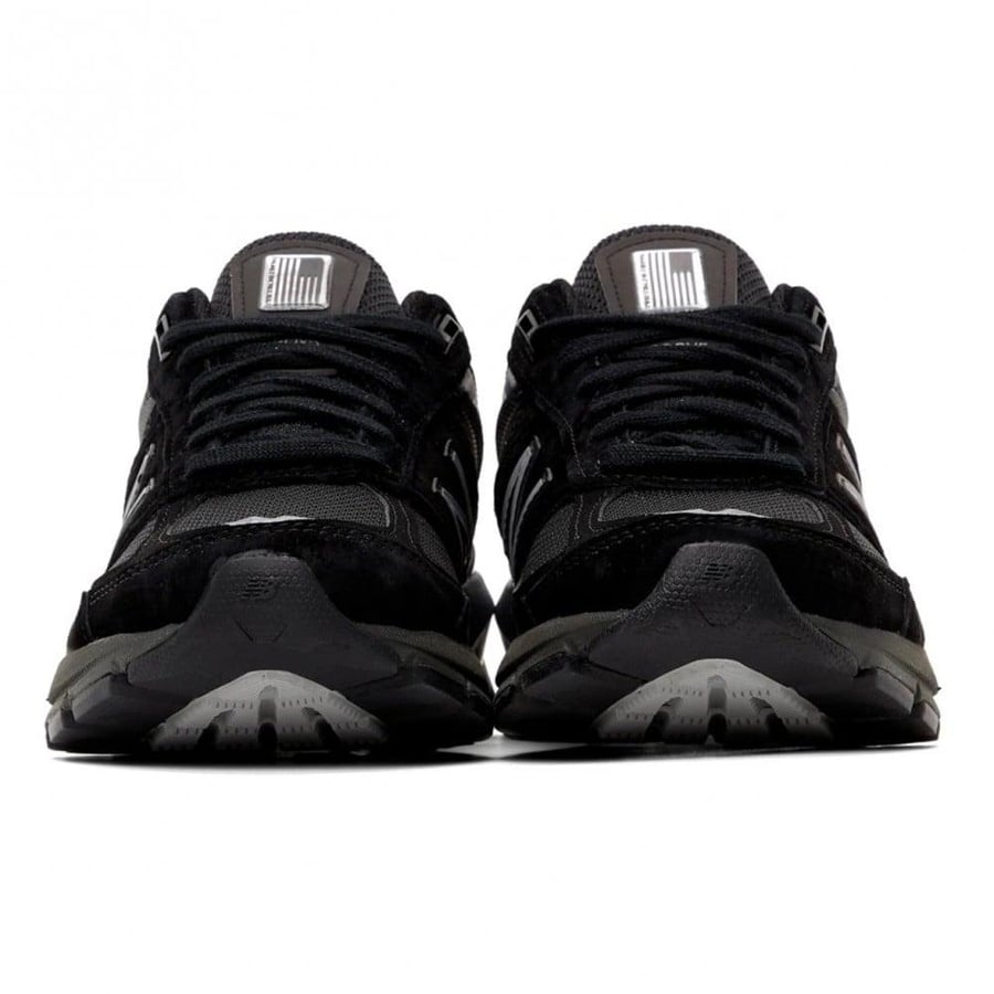 New Balance 990v5 black