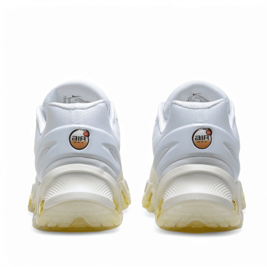 Nike Air Max DN8 shoe