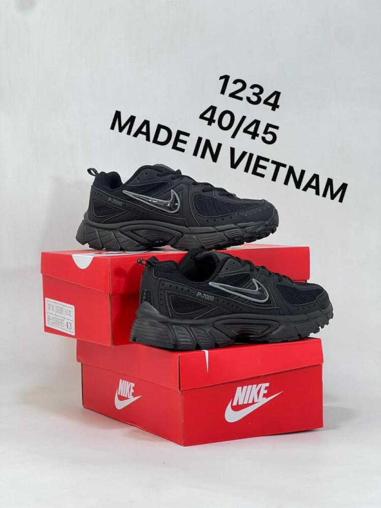 NIKE P-7000