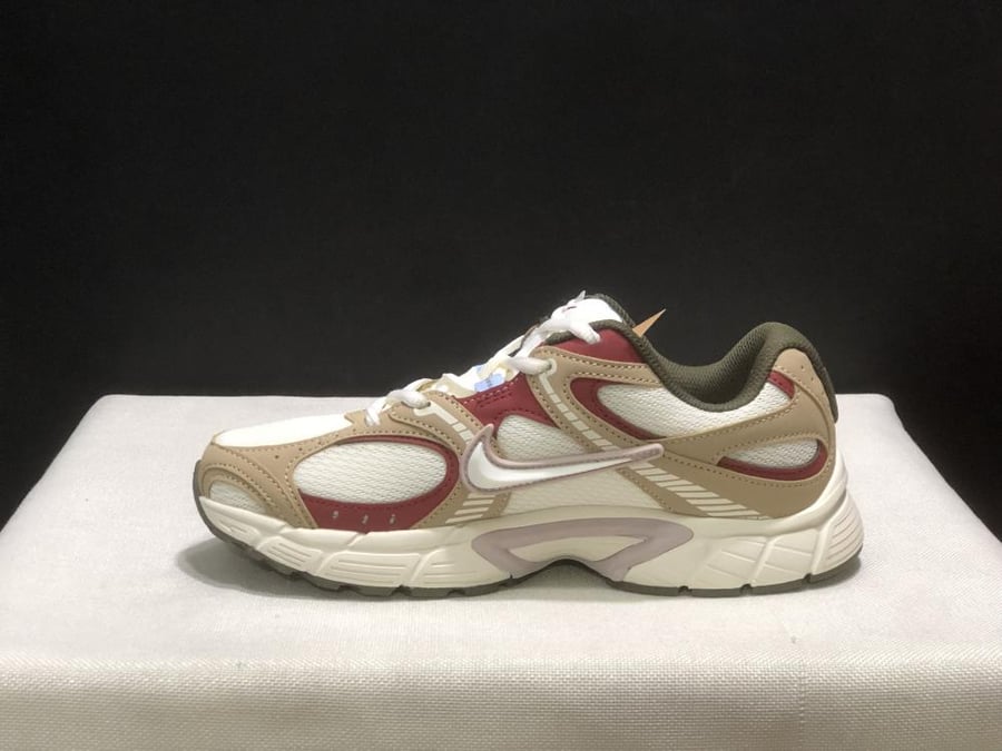 Nike V5 RNR