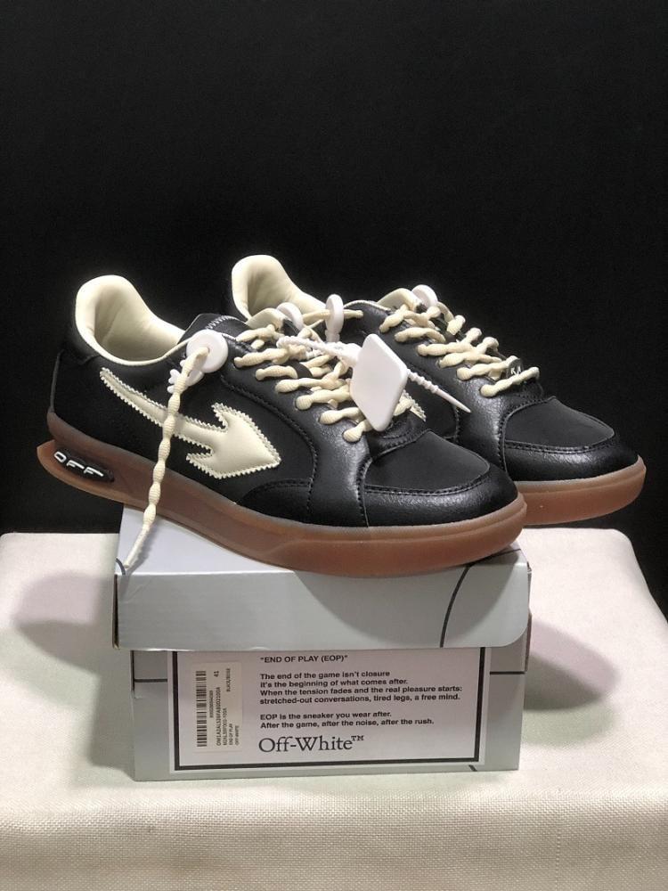 Off-White End Of Play Black / White