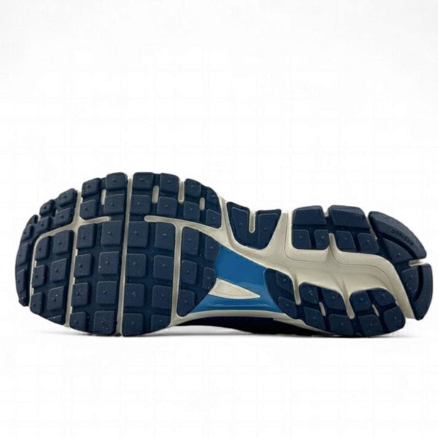 Nike Air Zoom Vomero 5