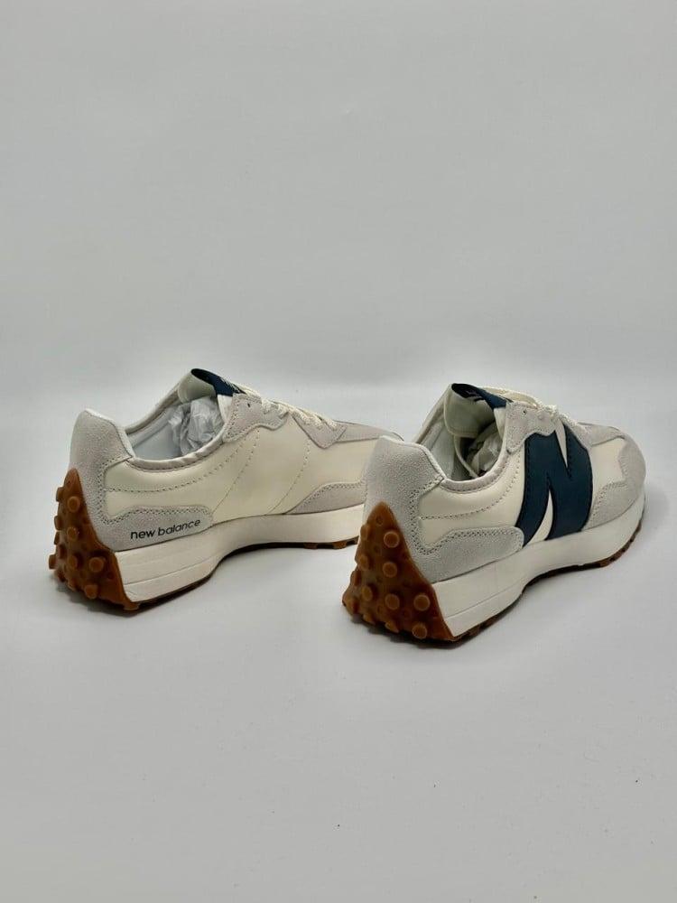 New Balance 327
