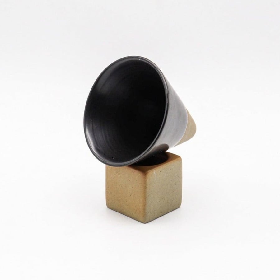 كوب مخروطي مع قاعدة - الوان متعددة | CUP CERAMIC
