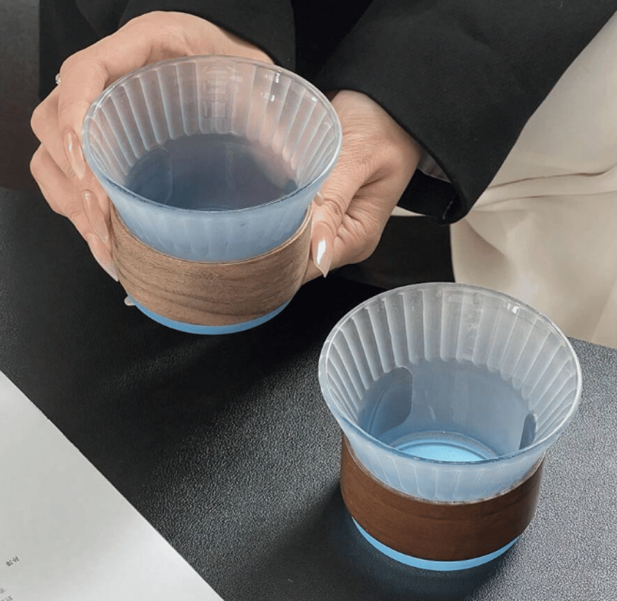 كوب زجاج بممسك خشبي - 6 الوان | Glass Cup Wooden Ring
