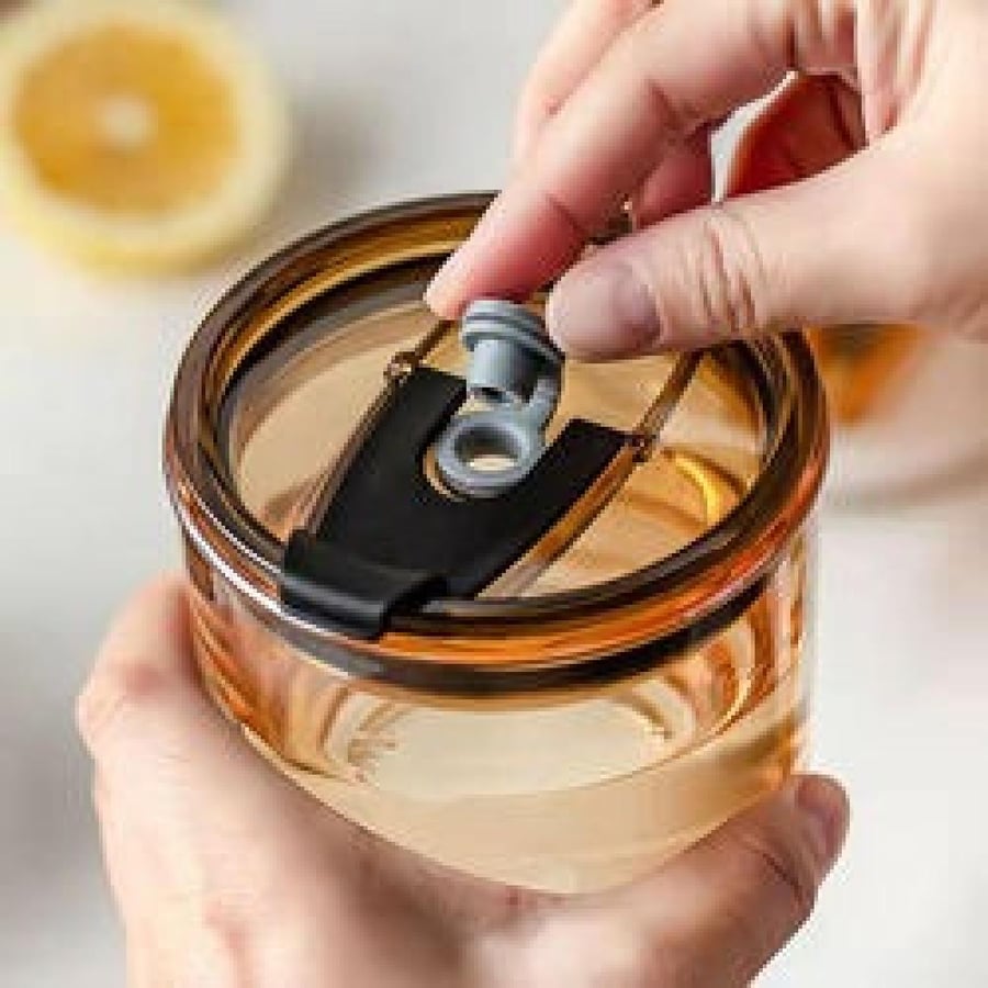 كوب متنقل للمشروبات الباردة