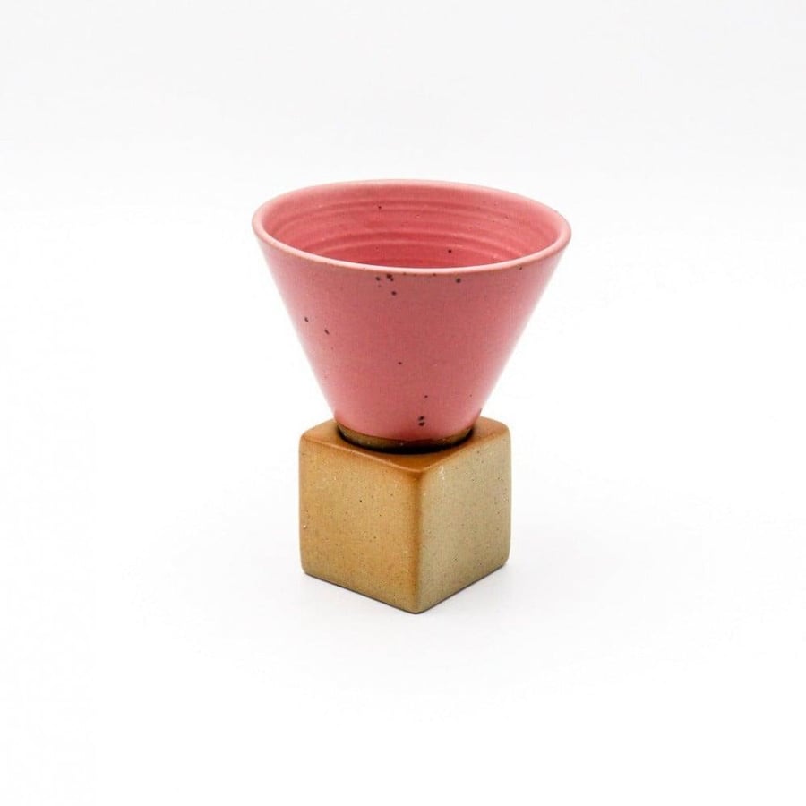 كوب مخروطي مع قاعدة - الوان متعددة | CUP CERAMIC