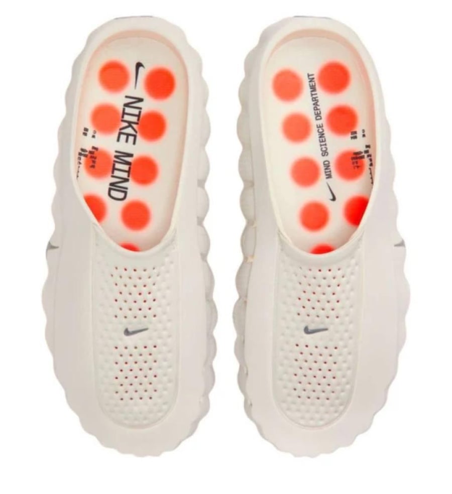 Nike Mind 001