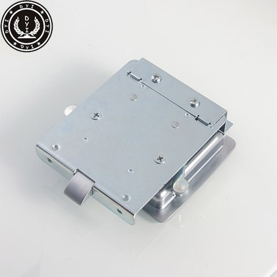 truck door latch