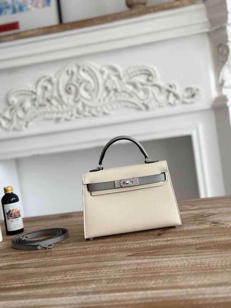 Hermes Mini Kelly II 19 Bag