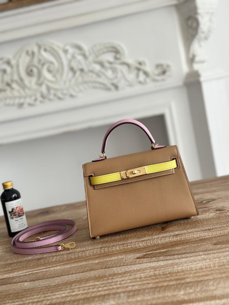 Hermes Mini Kelly II 19 Bag
