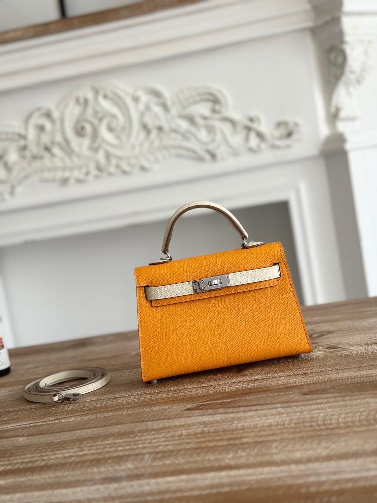 Hermes Mini Kelly II 19 Bag