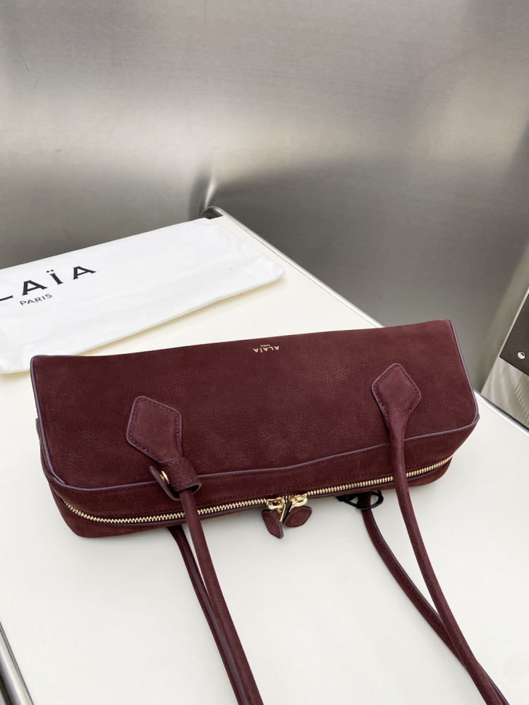 ALAÏA PARIS Le Teckel