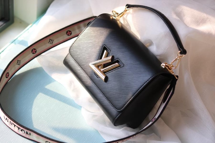 LV Twist Sporty Strap 23cm
