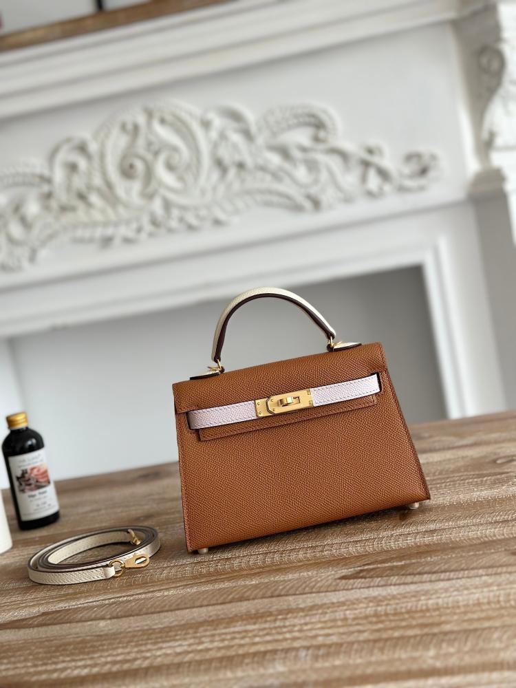 Hermes Mini Kelly II 19 Bag