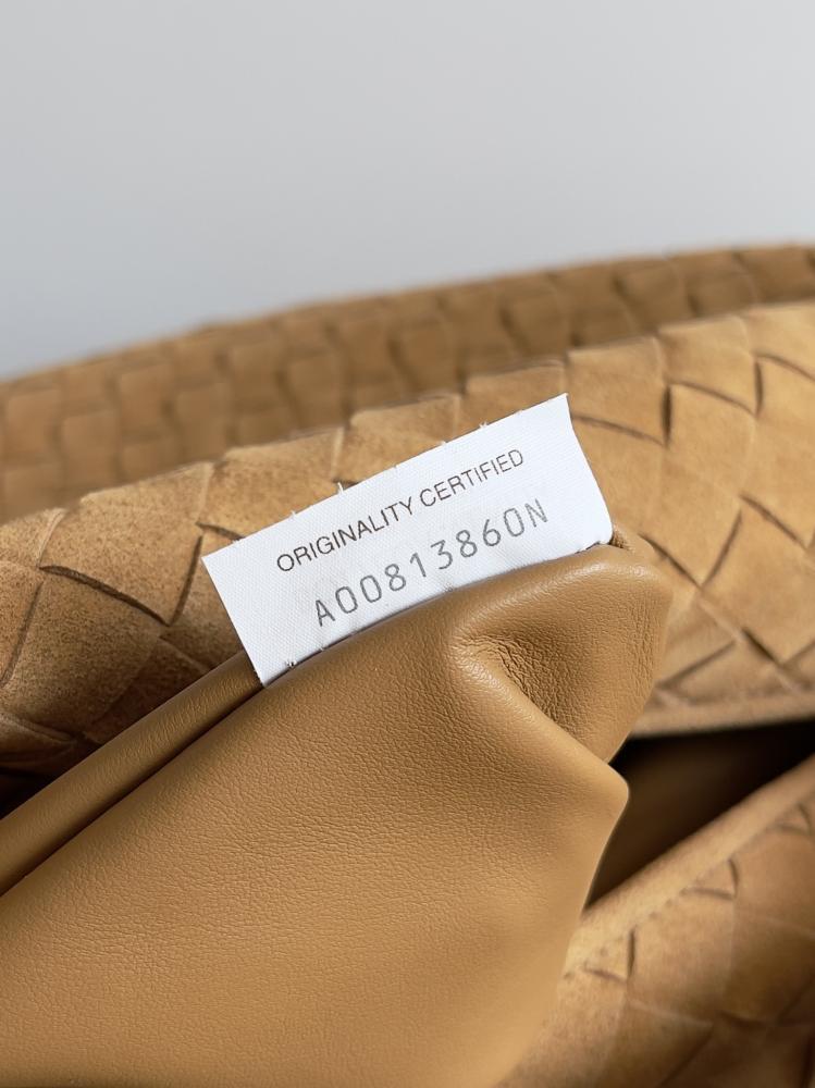 BV New Large Hop Bag 54cm (Suede)