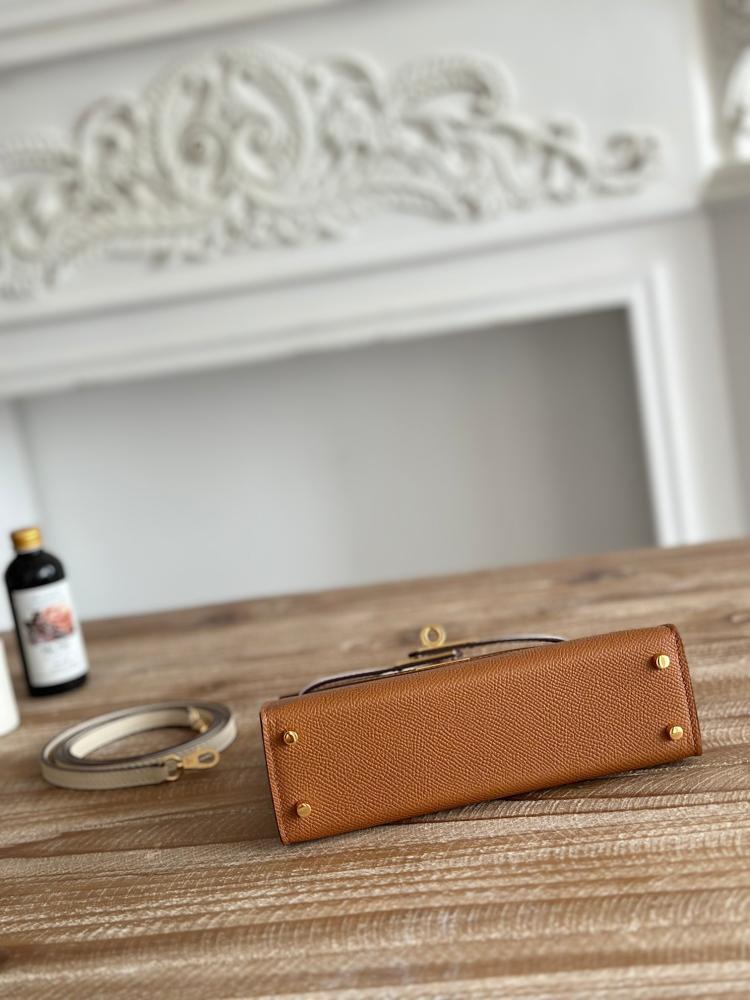 Hermes Mini Kelly II 19 Bag