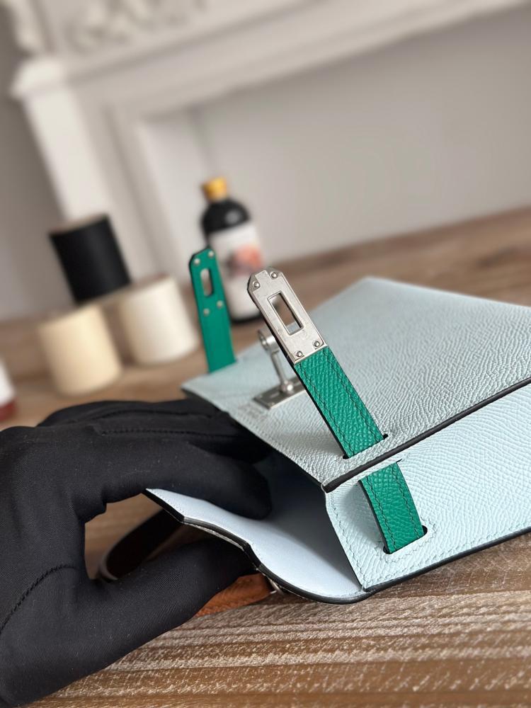 Hermes Mini Kelly II 19 Bag