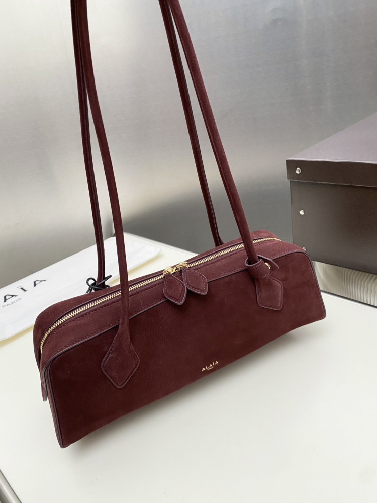 ALAÏA PARIS Le Teckel