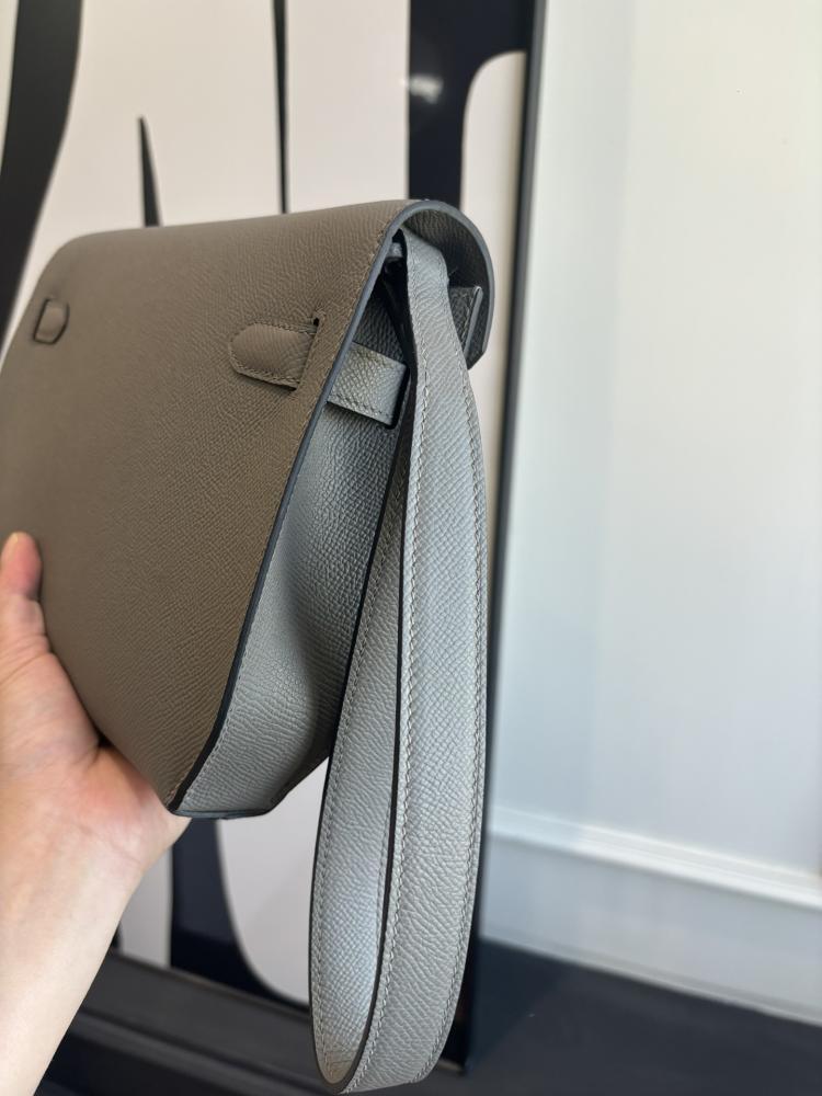 Hermes Kelly Dépêches 25 Pouch (Leather)