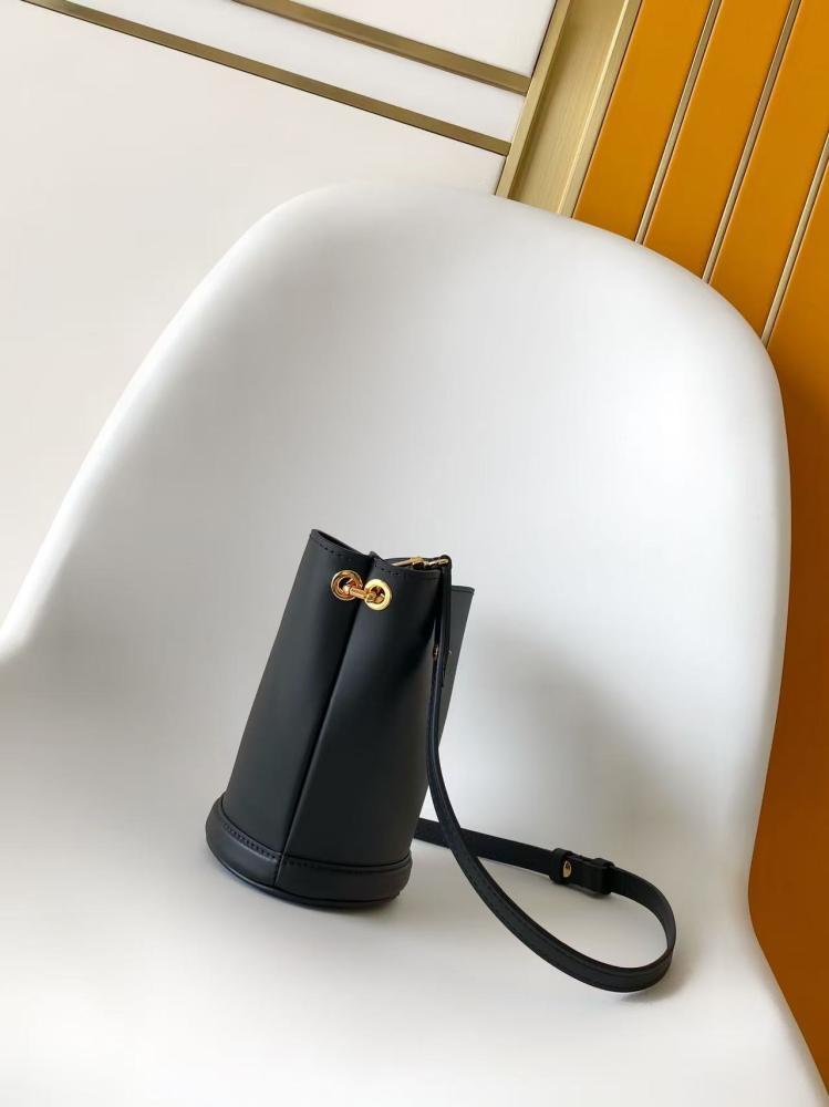LV Nano Bucket Bag 17.5cm
