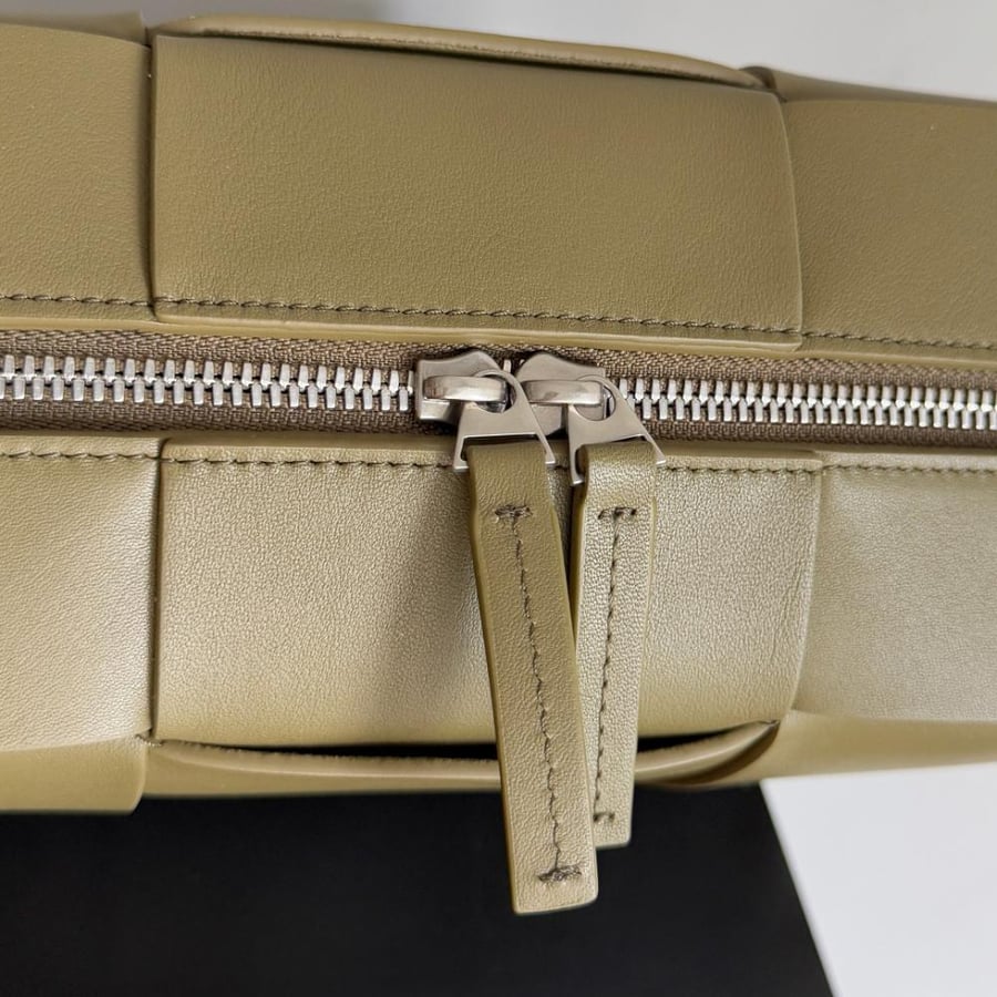 BV Small Arco Camera Bag 28cm