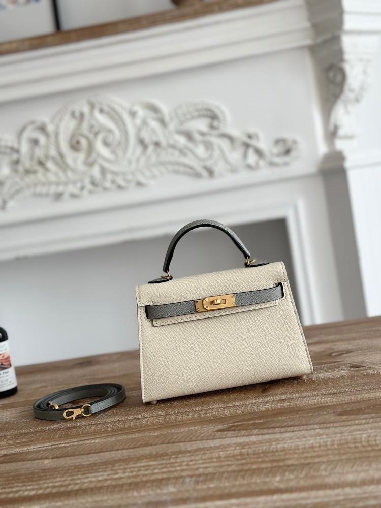 Hermes Mini Kelly II 19 Bag