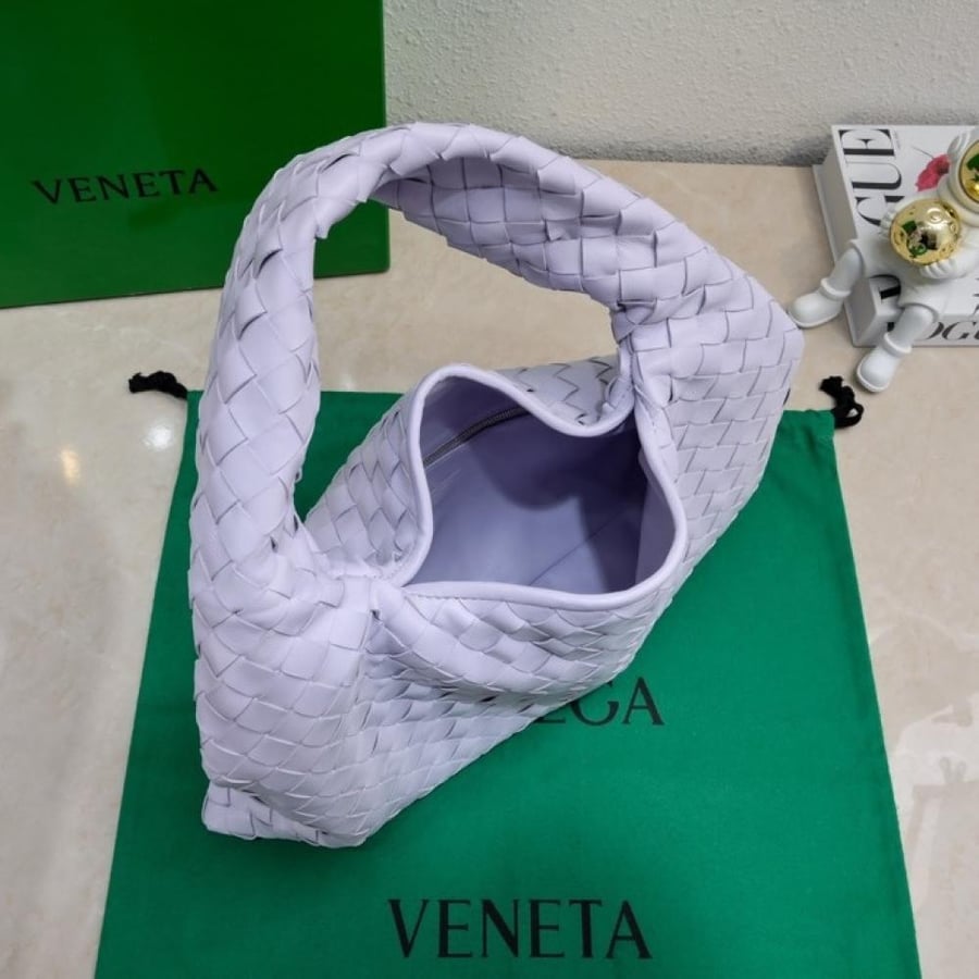 New BV Small Hop Bag 41cm (Leather)