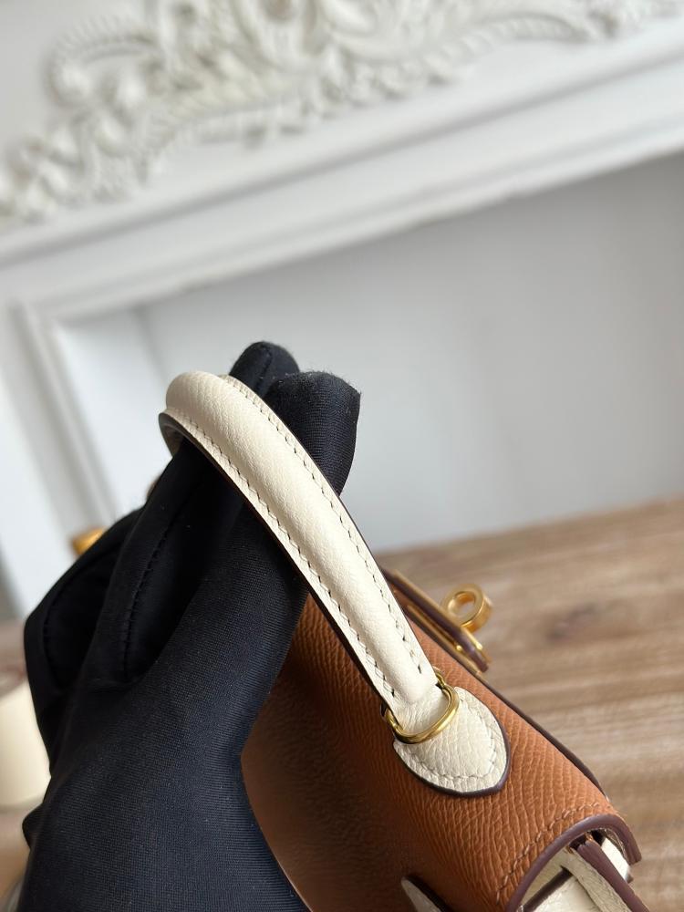 Hermes Mini Kelly II 19 Bag