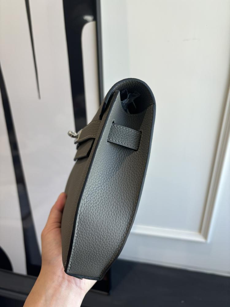 Hermes Kelly Dépêches 25 Pouch (Leather)