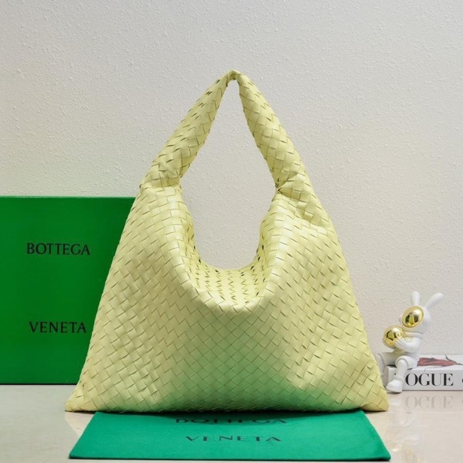 BV New Large Hop Bag 54cm