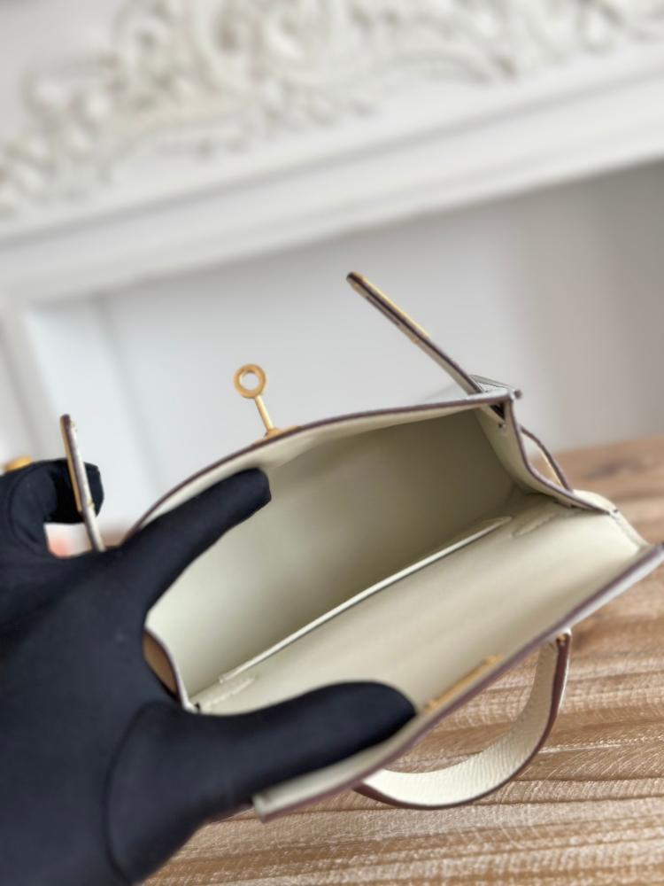 Hermes Mini Kelly II 19 Bag