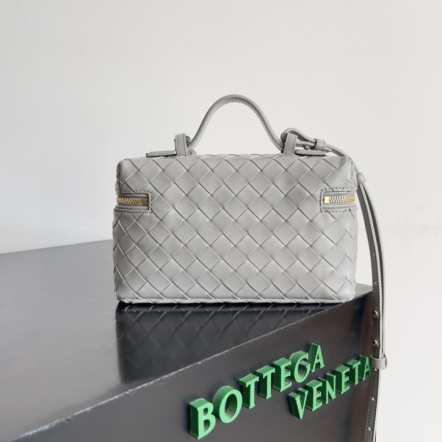 BV Vanity Case Bag 22cm