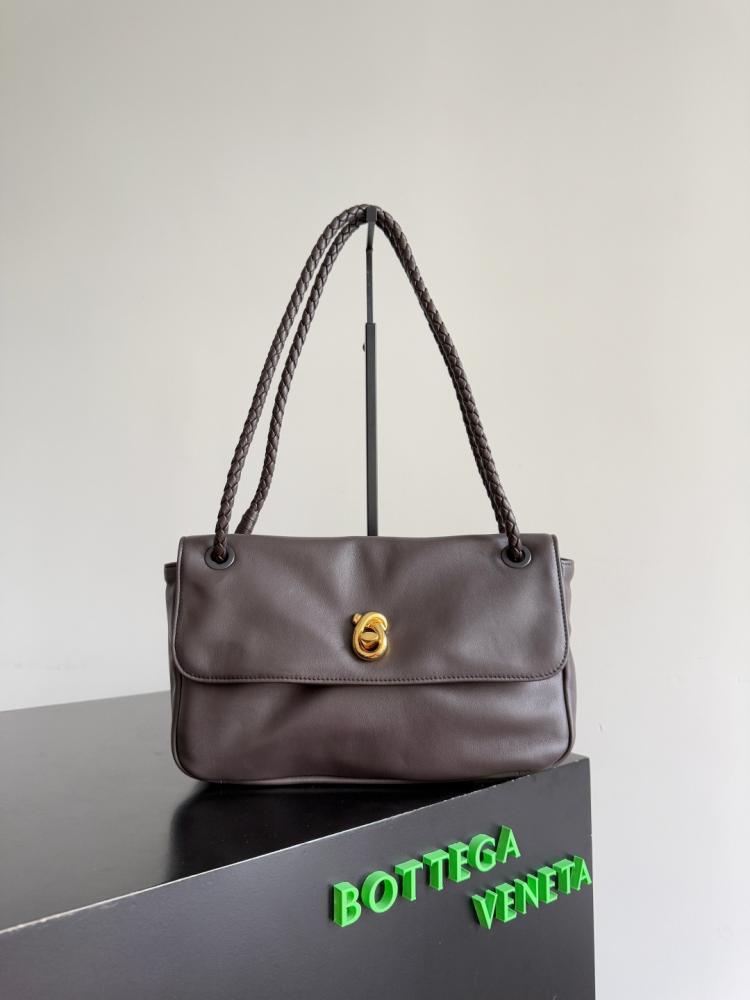 Bottega Veneta New Madison Bag 27cm