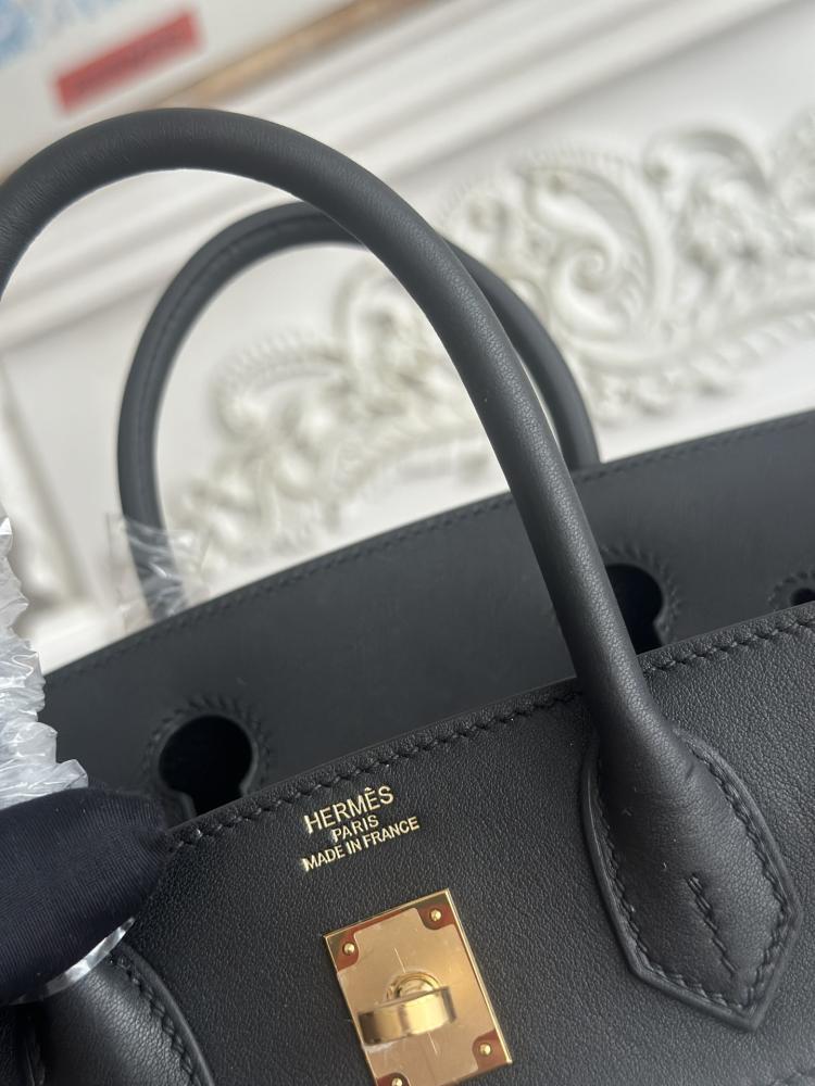 Hermes Birkin Bag (Gold & Silver Hardware Edition)