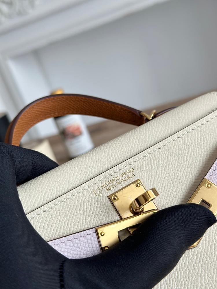 Hermes Mini Kelly II 19 Bag