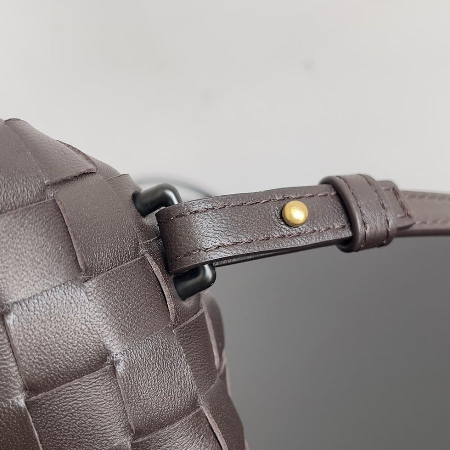 BV Mini Hop Bag 25.5cm